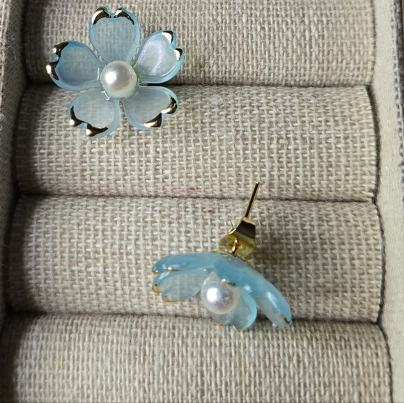 Blue and Gold Floral Earrings - Picture 3 of 4